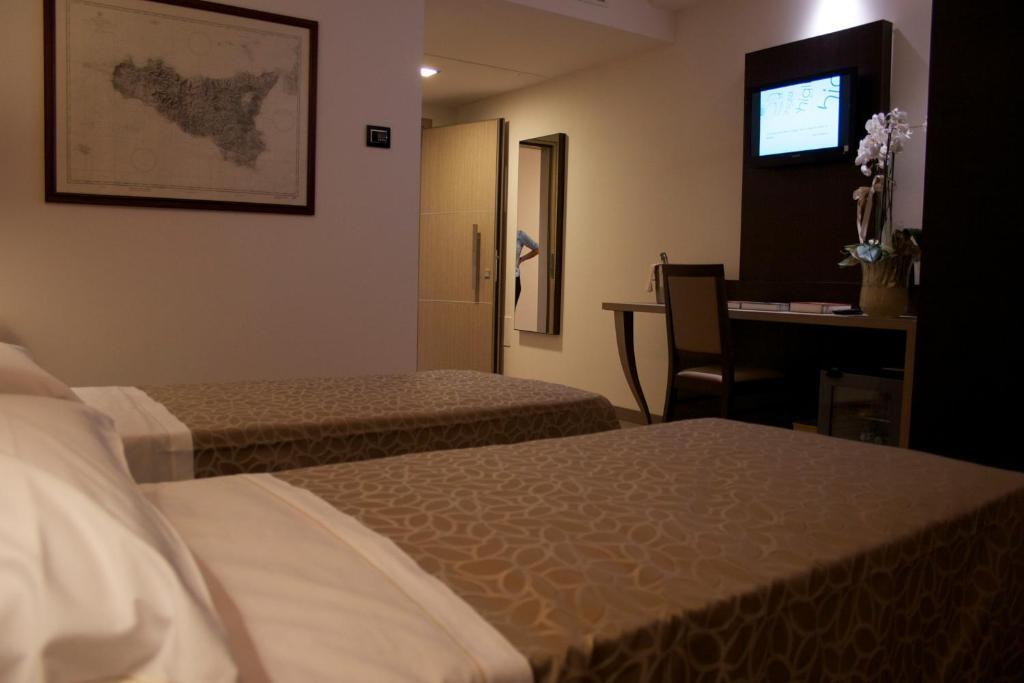 Hotel La Conchiglia Romano di Lombardia Chambre photo